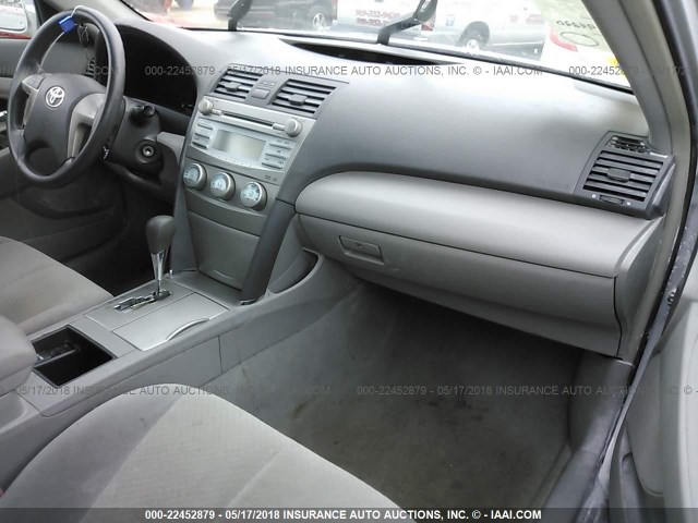 4T1BE46K97U555926 - 2007 TOYOTA CAMRY NEW GENERAT CE/LE/XLE/SE SILVER photo 5