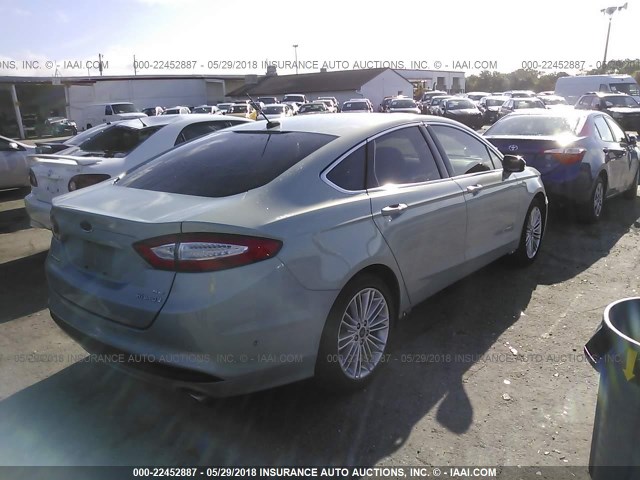 3FA6P0LU4ER184361 - 2014 FORD FUSION SE HYBRID Light Blue photo 4