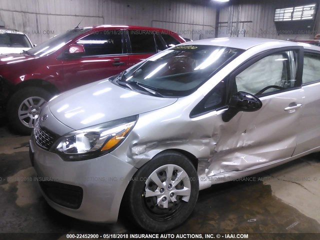 KNADM4A38C6075985 - 2012 KIA RIO LX SILVER photo 6