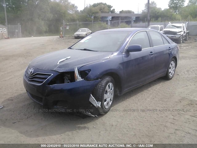 4T1BF3EK6BU587752 - 2011 TOYOTA CAMRY SE/LE/XLE BLUE photo 2