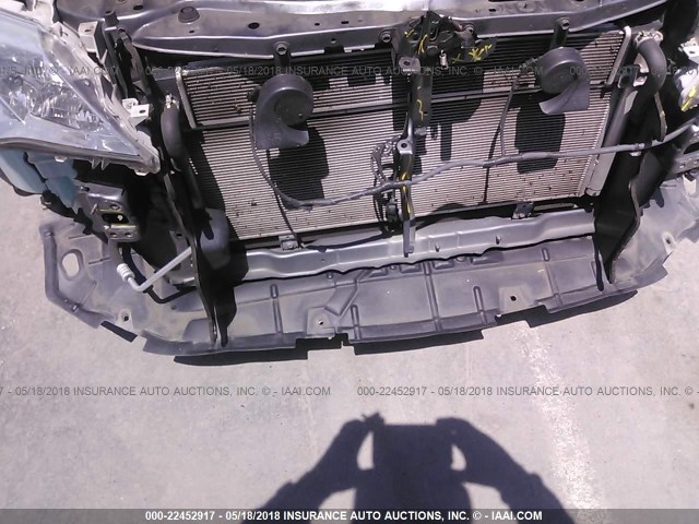 4T1BD1FK1DU071939 - 2013 TOYOTA CAMRY HYBRID/LE/XLE 灰色 照片 6