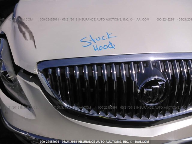 5GAKVBED0BJ112703 - 2011 BUICK ENCLAVE CXL 白色 照片 10