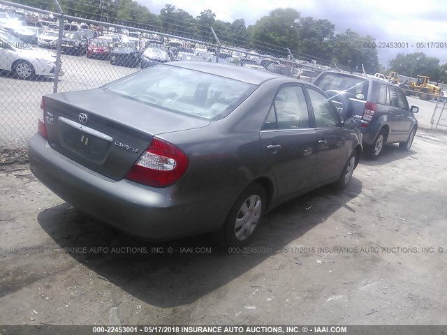 4T1BE32KX4U903700 - 2004 TOYOTA CAMRY LE/XLE/SE ნაცრისფერი ფოტო 4