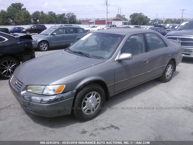 4T1BG22K4WU254726 - 1998 TOYOTA CAMRY CE/LE/XLE 银色 照片 2