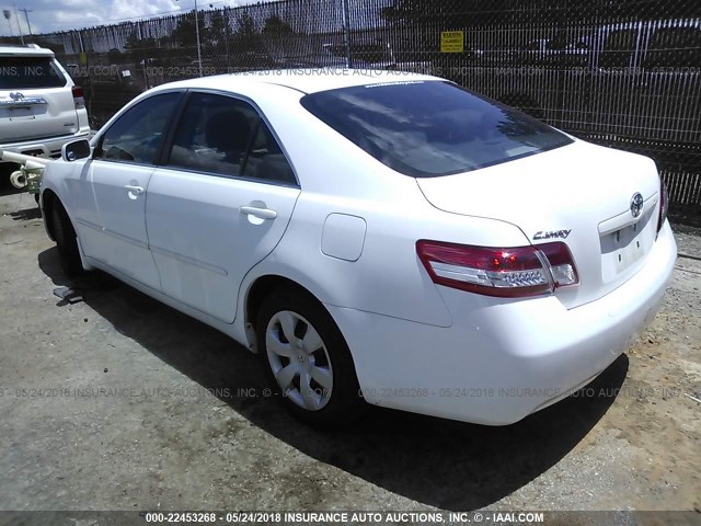 4T1BF3EK4AU510585 - 2010 TOYOTA CAMRY SE/LE/XLE WHITE photo 3