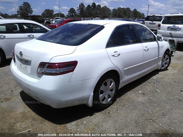 4T1BF3EK4AU510585 - 2010 TOYOTA CAMRY SE/LE/XLE WHITE photo 4