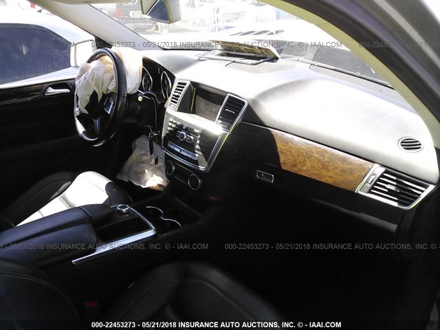 4JGDA5HB0CA003301 - 2012 MERCEDES-BENZ ML 350 4MATIC SILVER photo 5