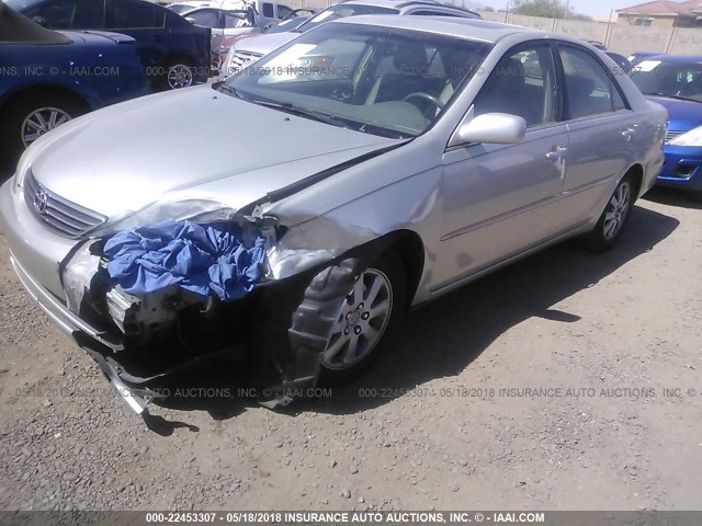 JTDBF30K330148514 - 2003 TOYOTA CAMRY LE/XLE SILVER photo 2