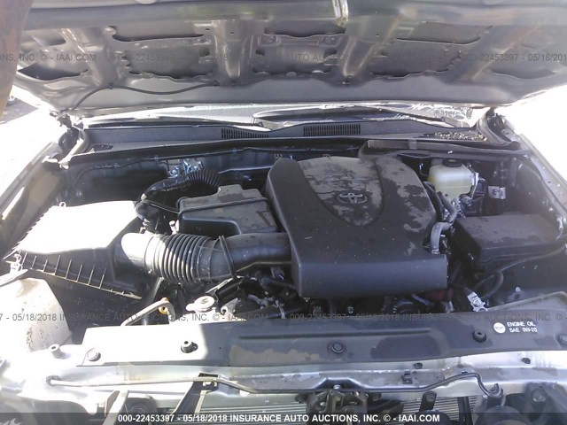 3TMCZ5AN3JM125907 - 2018 TOYOTA TACOMA DBL CAB/SR/TRDSPT/OR/PRO ვერცხლისფერი ფოტო 10