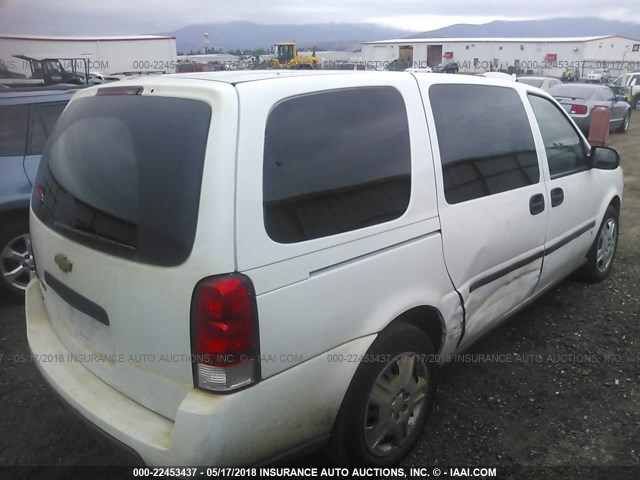1GNDV23W38D121230 - 2008 CHEVROLET UPLANDER LS WHITE photo 4