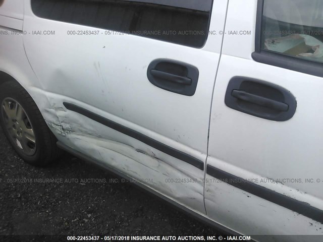 1GNDV23W38D121230 - 2008 CHEVROLET UPLANDER LS WHITE photo 6