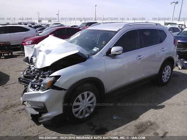 KNMAT2MT6HP578229 - 2017 NISSAN ROGUE S/SV SILVER photo 2