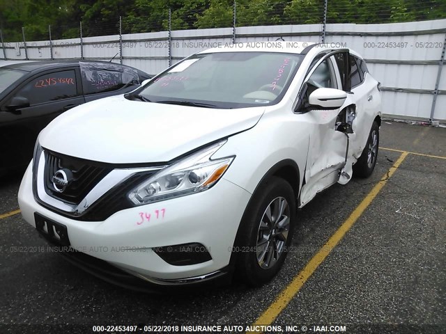 5N1AZ2MH5GN149549 - 2016 NISSAN MURANO S/SL/SV/PLATINUM WHITE photo 2