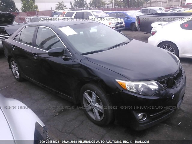 4T1BF1FK5CU161135 - 2012 TOYOTA CAMRY SE/LE/XLE 黑色 照片 1