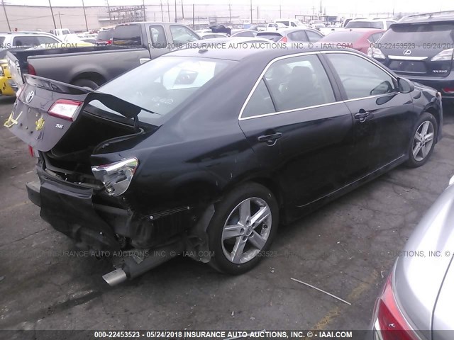 4T1BF1FK5CU161135 - 2012 TOYOTA CAMRY SE/LE/XLE 黑色 照片 4