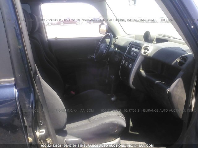 JTLKT324564031767 - 2006 TOYOTA SCION XB BLUE photo 5