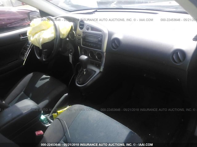 2T1KR32E76C578488 - 2006 TOYOTA COROLLA MATRIX XR GRAY photo 5