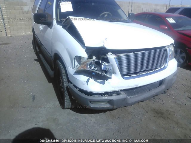 1FMPU16L73LB04011 - 2003 FORD EXPEDITION XLT WHITE photo 6