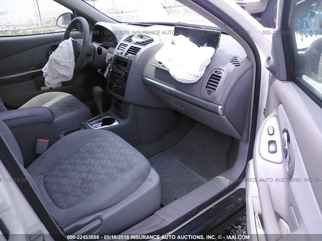 1G1ZT52895F314063 - 2005 CHEVROLET MALIBU LS WHITE photo 5