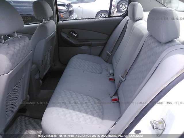1G1ZT52895F314063 - 2005 CHEVROLET MALIBU LS WHITE photo 8