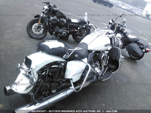 1HD1FRM19DB660668 - 2013 HARLEY-DAVIDSON FLHRC ROAD KING CLASSIC WHITE photo 4