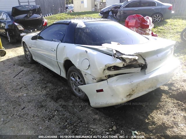 2G1FP22G222140184 - 2002 CHEVROLET CAMARO Z28 WHITE photo 3