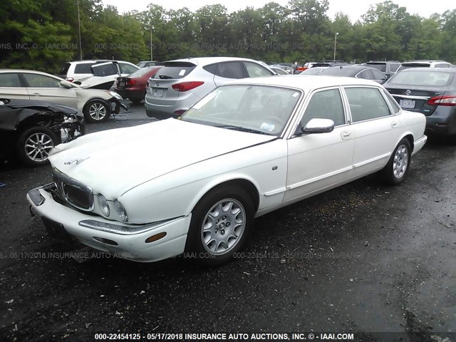 SAJHX6247WC817265 - 1998 JAGUAR XJ8 L WHITE photo 2