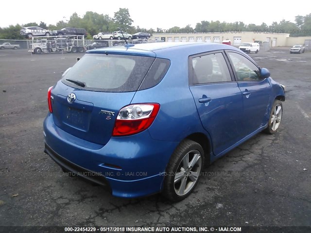 2T1KE40E49C011812 - 2009 TOYOTA COROLLA MATRIX S BLUE photo 4