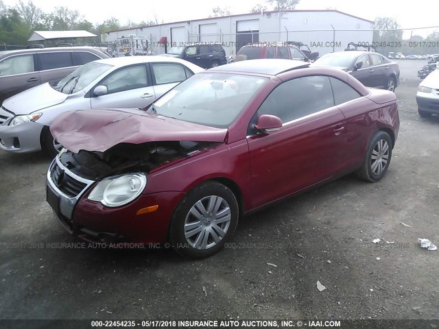 WVWAA71F67V037709 - 2007 VOLKSWAGEN EOS 2.0T RED photo 2