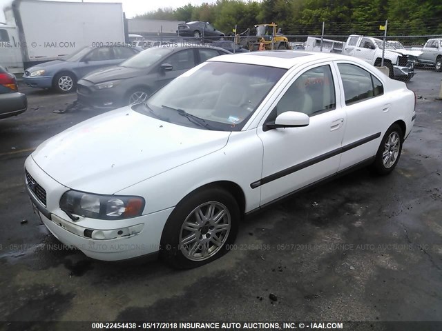 YV1RS59V942418901 - 2004 VOLVO S60 2.5T WHITE photo 2