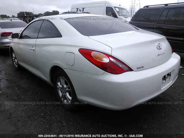 4T1CE38P76U621928 - 2006 TOYOTA CAMRY SOLARA SE/SLE WHITE photo 3