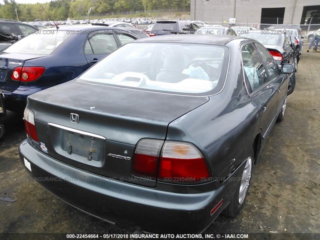 1HGCD5687VA192547 - 1997 HONDA ACCORD VALUE GREEN photo 4