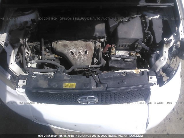 JTLKE50E981028697 - 2008 TOYOTA SCION XB WHITE photo 10