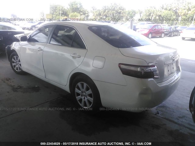 JTNBB46K373011016 - 2007 TOYOTA CAMRY NEW GENERAT HYBRID WHITE photo 3