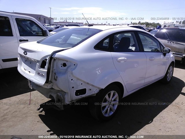 3FADP4BJ7BM148906 - 2011 FORD FIESTA SE WHITE photo 4