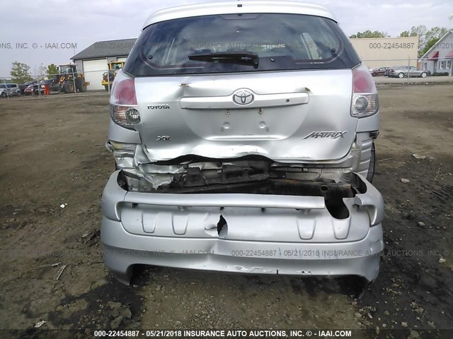 2T1KR32E57C676632 - 2007 TOYOTA COROLLA MATRIX XR SILVER photo 6