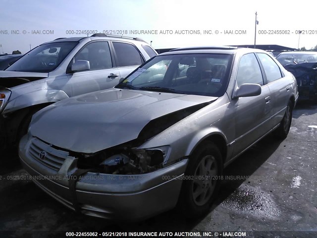 JT2BF28K3X0148171 - 1999 TOYOTA CAMRY LE/XLE 金色 照片 6