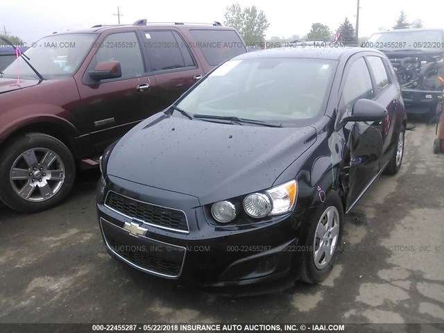 1G1JA6SH3D4198443 - 2013 CHEVROLET SONIC LS 黑色 照片 2
