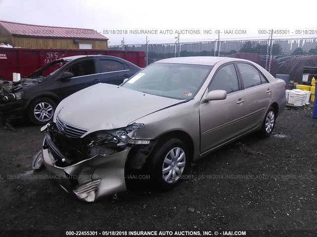 4T1BE32K25U409283 - 2005 TOYOTA CAMRY LE/XLE/SE ოქროსფერი ფოტო 2