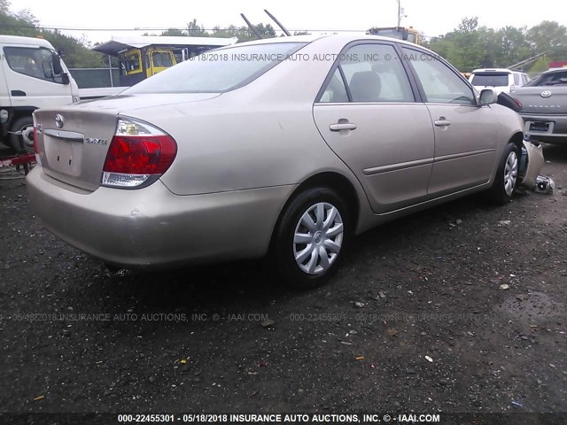 4T1BE32K25U409283 - 2005 TOYOTA CAMRY LE/XLE/SE ოქროსფერი ფოტო 4