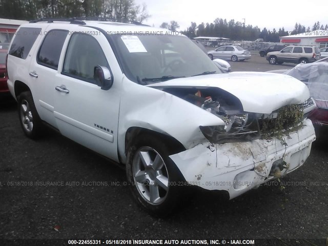 1GNFK13028J181721 - 2008 CHEVROLET TAHOE K1500 WHITE photo 1