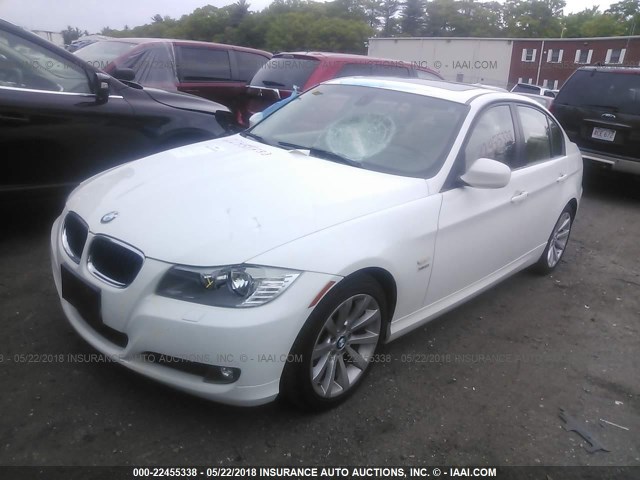 WBAPK5C54BF124122 - 2011 BMW 328 XI SULEV WHITE photo 2