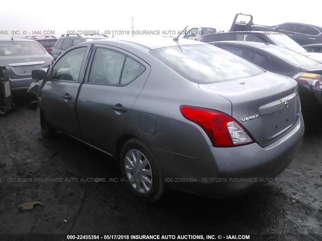 3N1CN7AP3CL821865 - 2012 NISSAN VERSA S/SV/SL GRAY photo 3