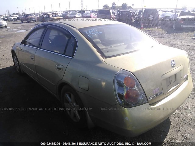 1N4AL11DX2C157531 - 2002 NISSAN ALTIMA S/SL GOLD photo 3