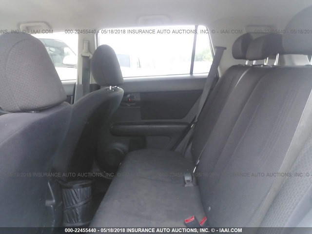 JTLKE50E481003061 - 2008 TOYOTA SCION XB WHITE photo 8