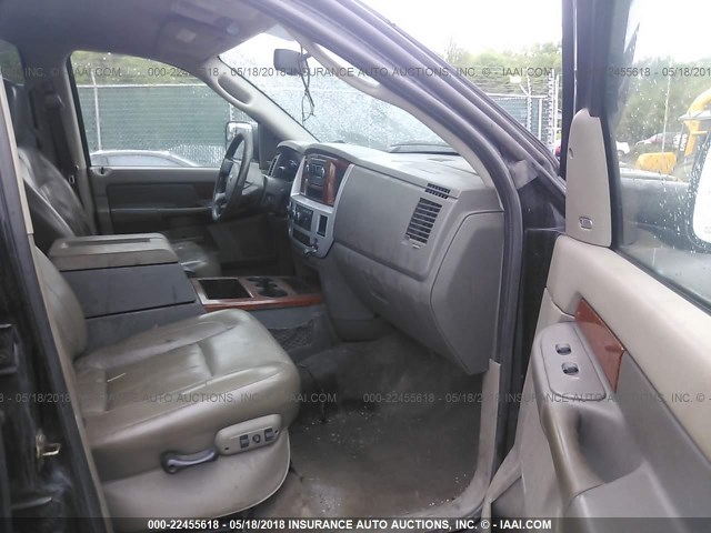 1D7KS28C06J134562 - 2006 DODGE RAM 2500 ST/SLT 黑色 照片 5