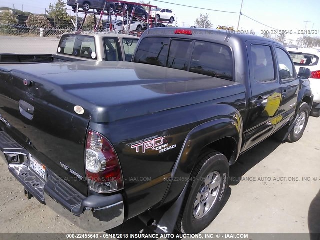 3TMLU42N59M032499 - 2009 TOYOTA TACOMA DOUBLE CAB GRAY photo 4