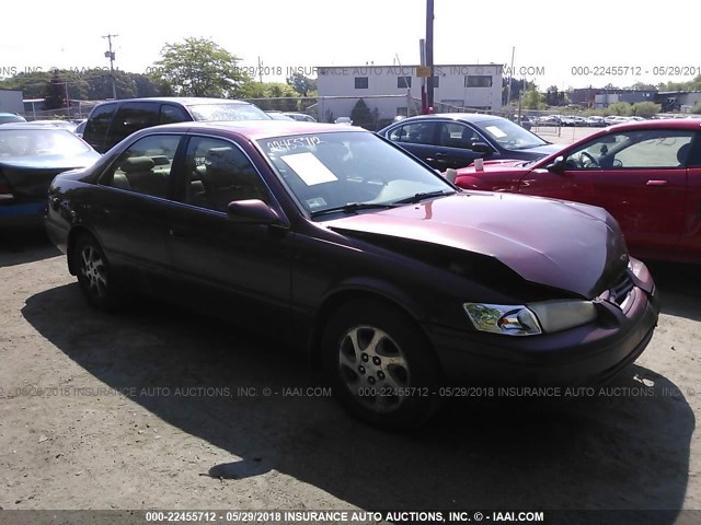 JT2BF28K6X0210100 - 1999 TOYOTA CAMRY LE/XLE MAROON photo 1