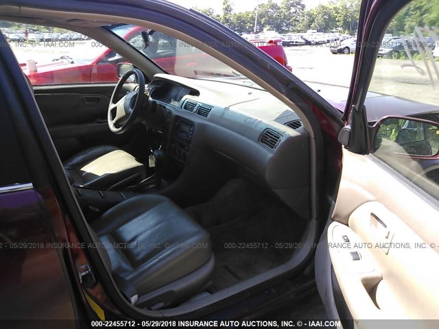 JT2BF28K6X0210100 - 1999 TOYOTA CAMRY LE/XLE MAROON photo 5