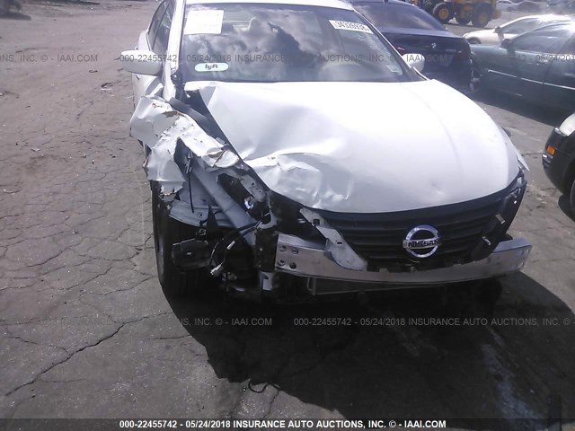 1N4AL3AP5GC239664 - 2016 NISSAN ALTIMA 2.5/S/SV/SL/SR WHITE photo 6